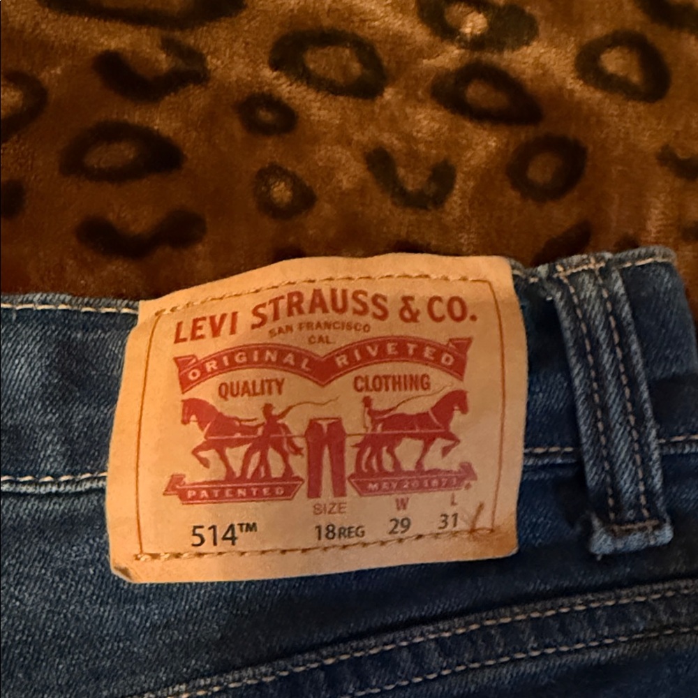 Levi’s - Picture 2 of 4